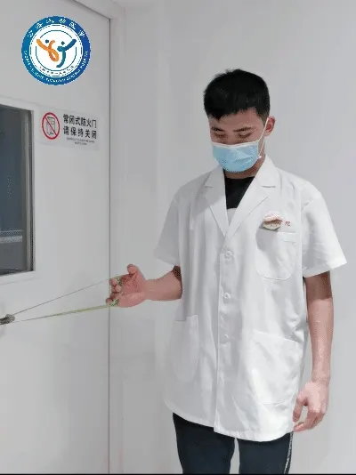 Band-resisted internal rotation